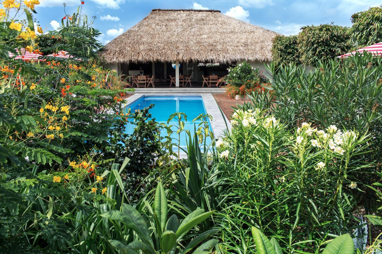Malibu Popoyo Hotel Exterior photo